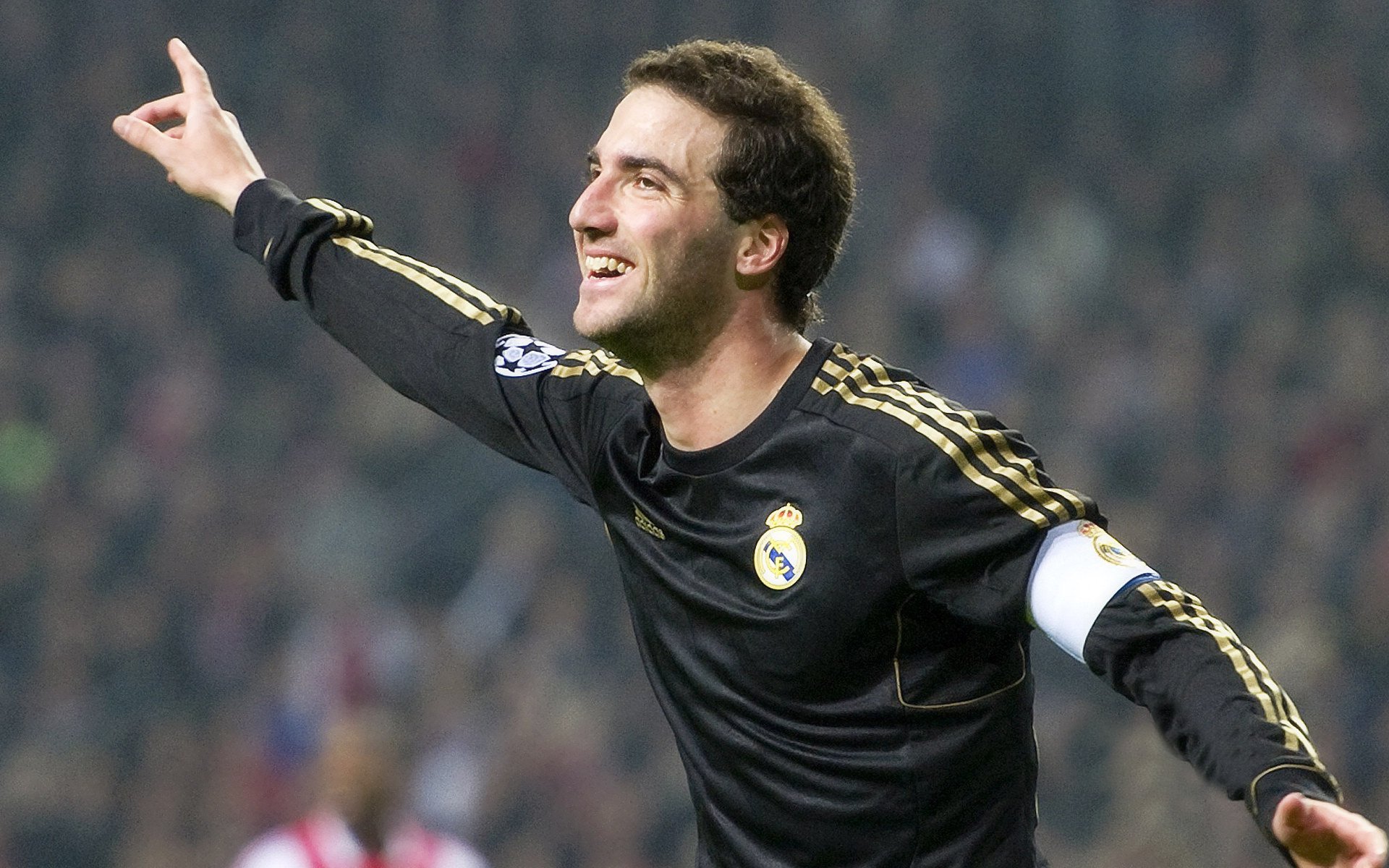 库里状态火爆，足总杯半决赛对阵利物浦，多特蒙德力争连败